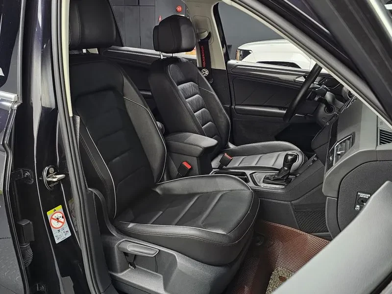 VW Tiguan  Generation 2.0 Tdi Premium, снимка 9 - Автомобили и джипове - 56112890