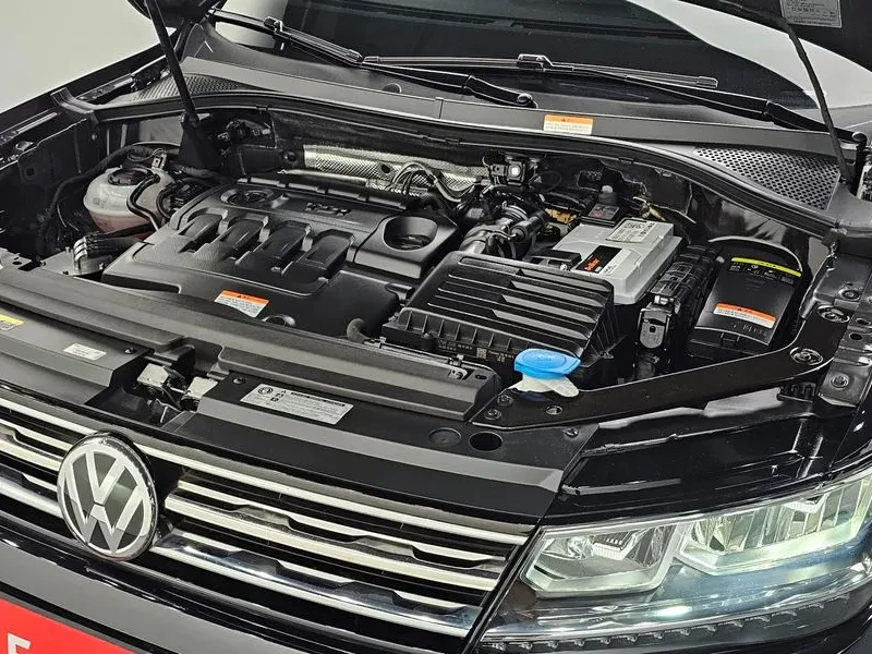 VW Tiguan  Generation 2.0 Tdi Premium, снимка 5 - Автомобили и джипове - 56112890
