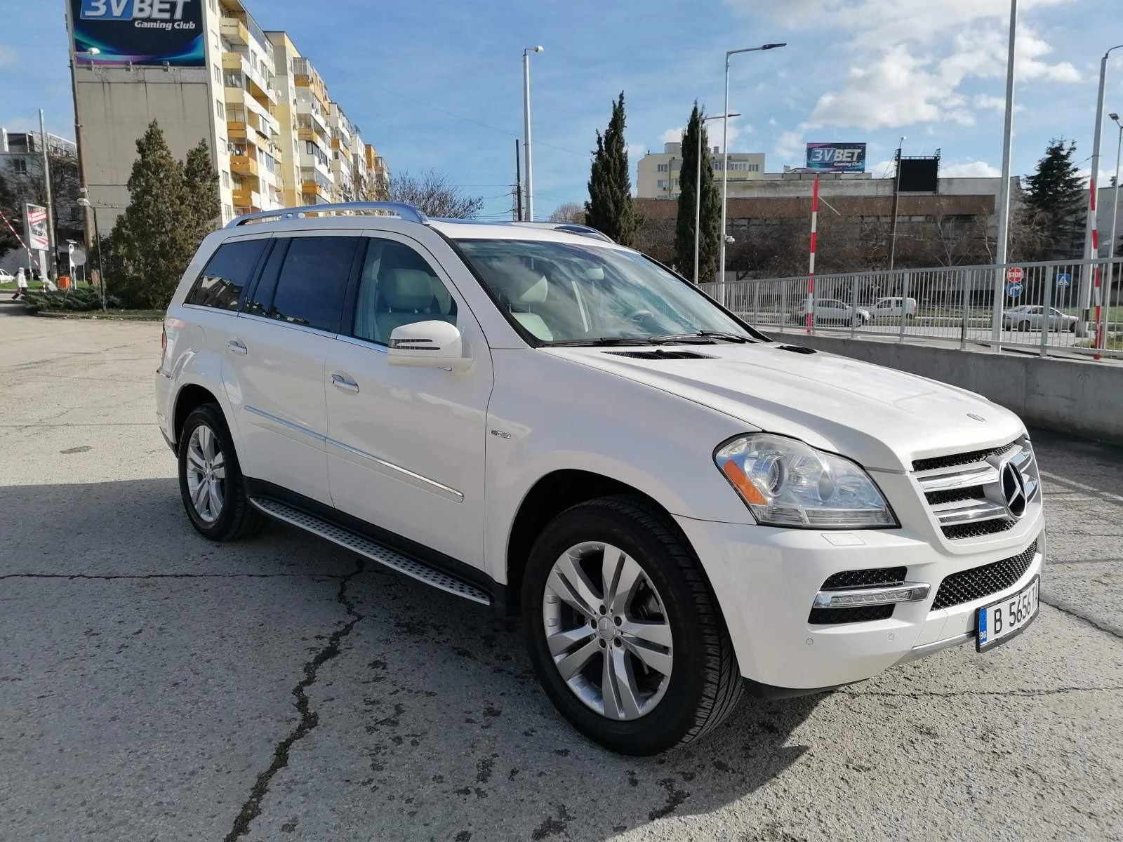 Mercedes-Benz GL 350 BlueTEC 4MATIC - изображение 2