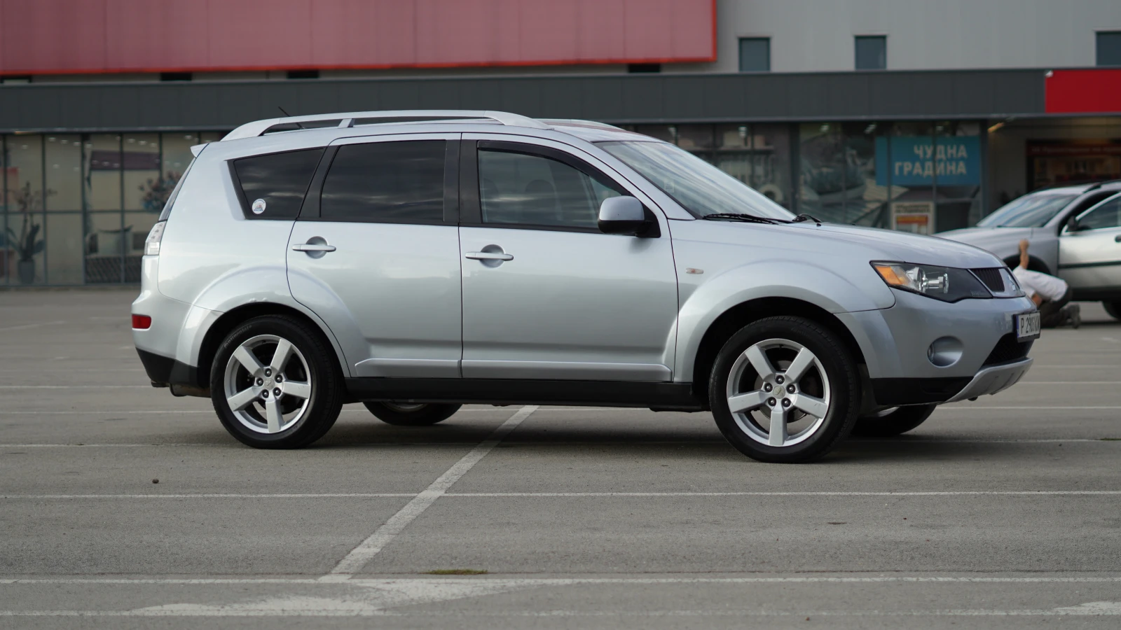 Mitsubishi Outlander 2.0 - изображение 2