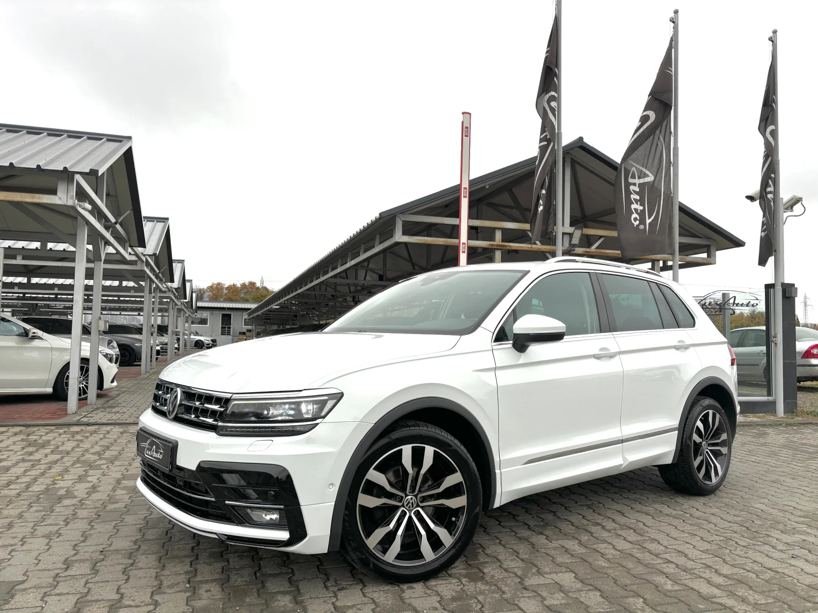 VW Tiguan 4MOTION#R-LINE#PANORAMA#KEYLESS#CAMERA#DISTR#FULL - изображение 2