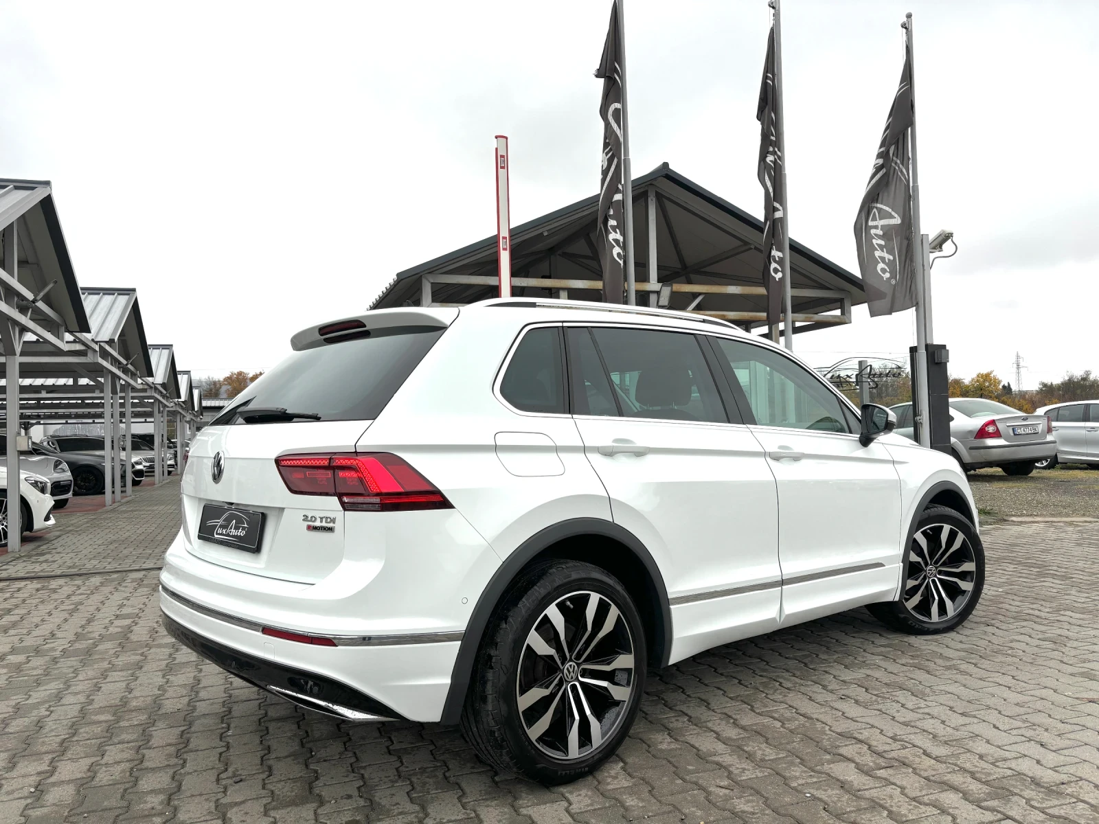 VW Tiguan 4MOTION#R-LINE#PANORAMA#KEYLESS#CAMERA#DISTR#FULL - изображение 5