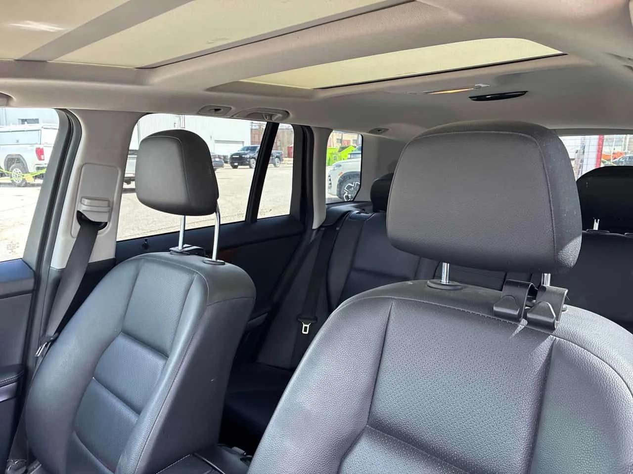 Mercedes-Benz GLK * 250* ГЛАВНО ПРЕДСТАВИТЕЛСТВО* ПАНОРАМА* , снимка 11 - Автомобили и джипове - 54466427