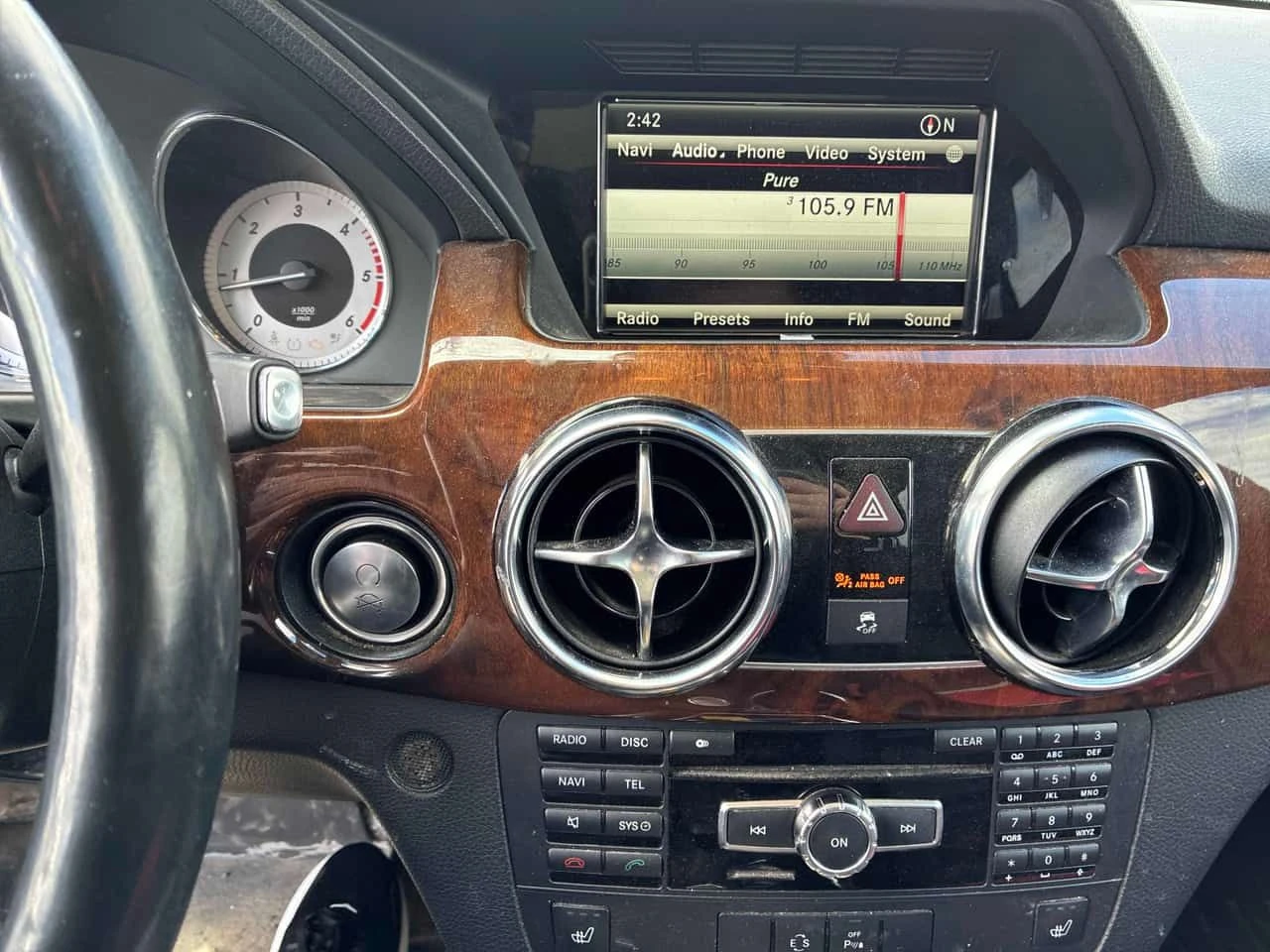 Mercedes-Benz GLK * 250* ГЛАВНО ПРЕДСТАВИТЕЛСТВО* ПАНОРАМА* , снимка 9 - Автомобили и джипове - 54466427