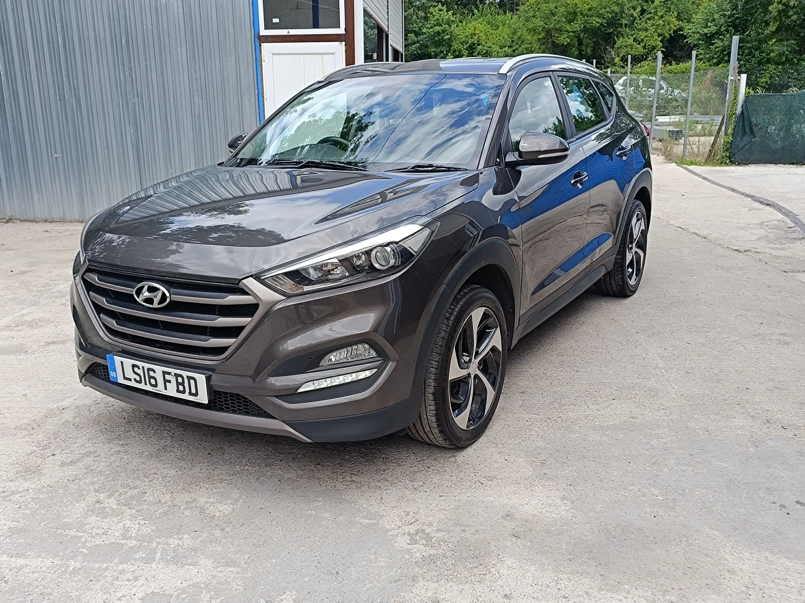Hyundai Tucson 1 7 Crdi 141, снимка 2 - Автомобили и джипове - 54961565