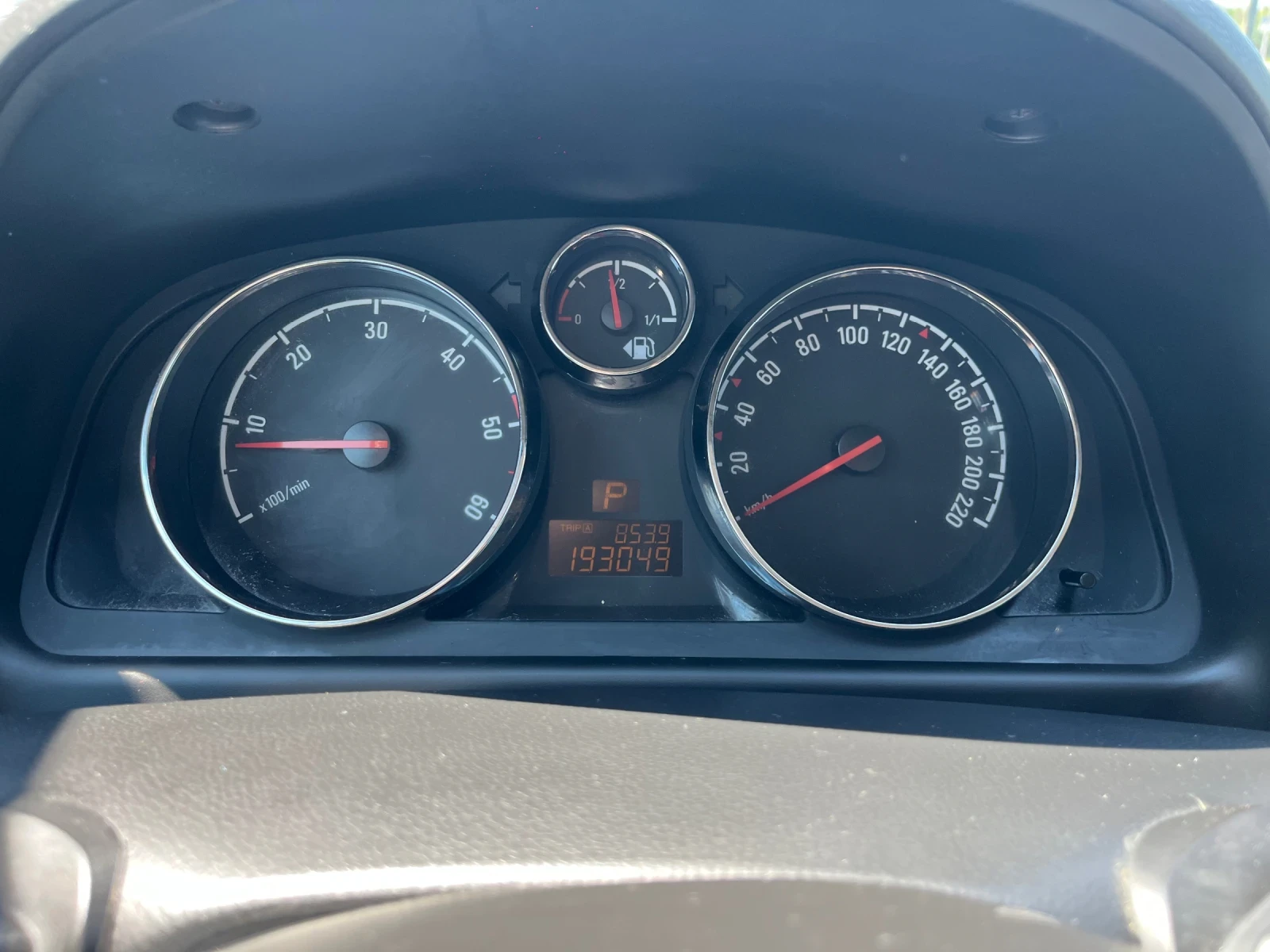 Opel Antara 2.2 кожа, снимка 14 - Автомобили и джипове - 55298700