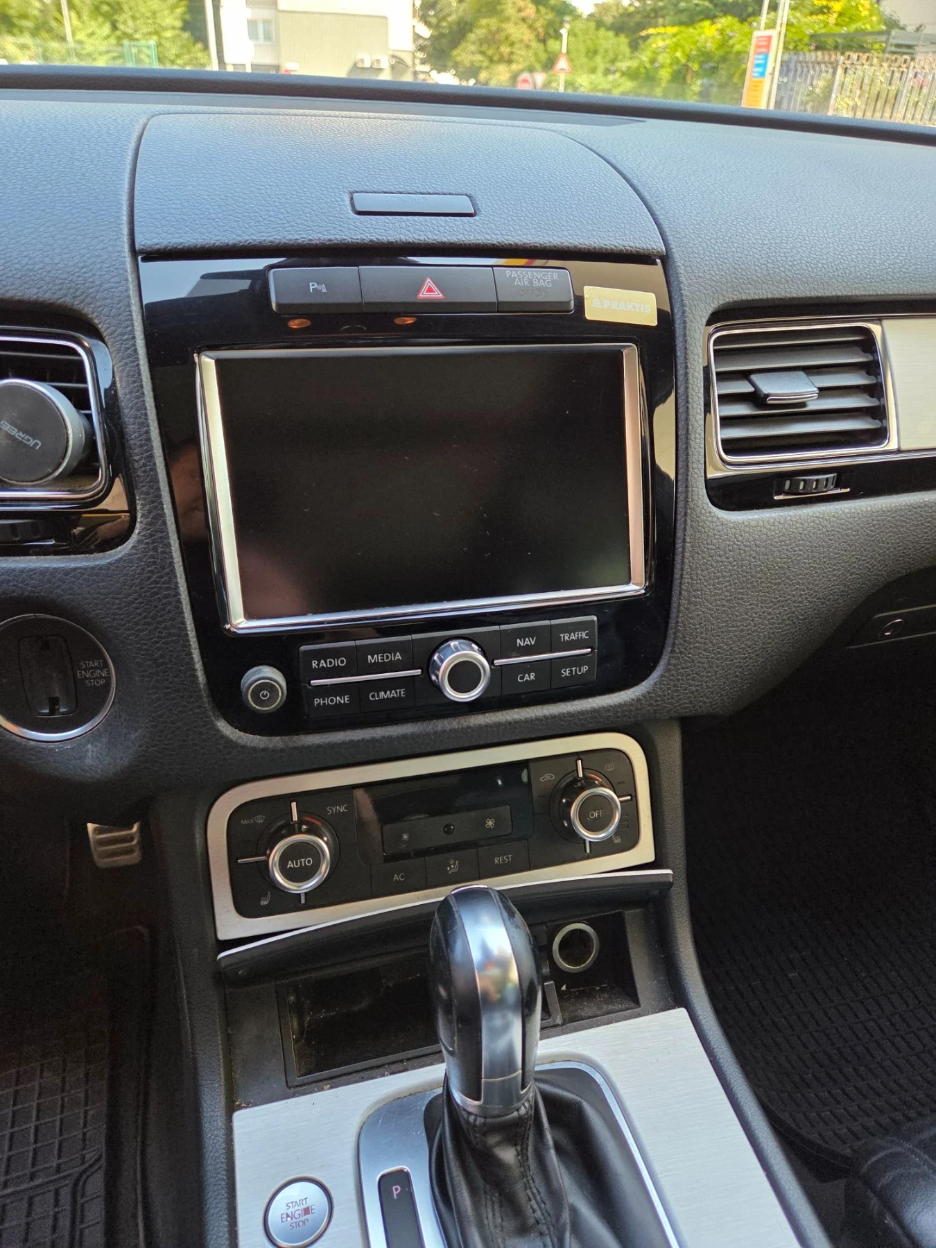 VW Touareg 3.0 AUTOMATIC/ FULL/LED/ ABT, снимка 12 - Автомобили и джипове - 55622940