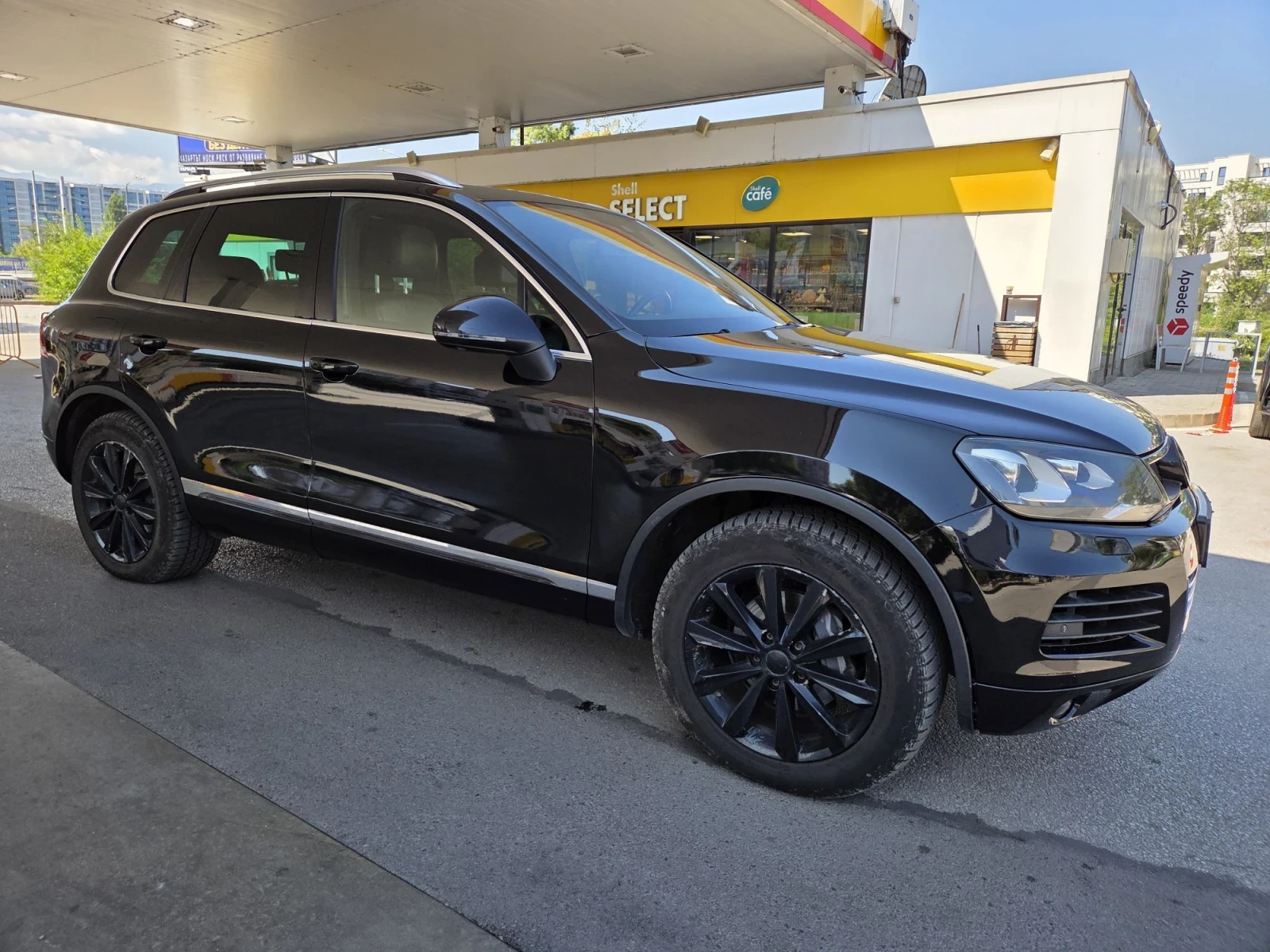 VW Touareg 3.0 AUTOMATIC/ FULL/LED/ ABT, снимка 2 - Автомобили и джипове - 55622940
