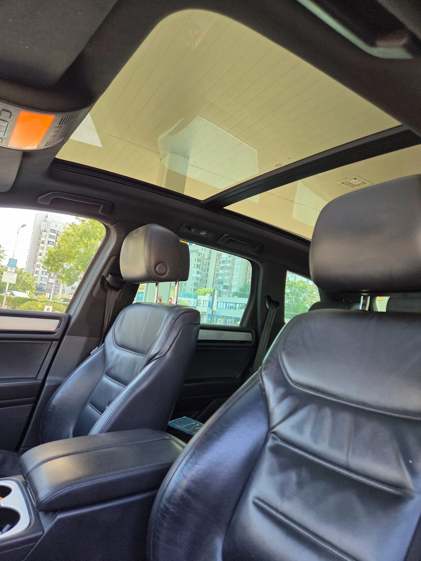 VW Touareg 3.0 AUTOMATIC/ FULL/LED/ ABT, снимка 14 - Автомобили и джипове - 55622940