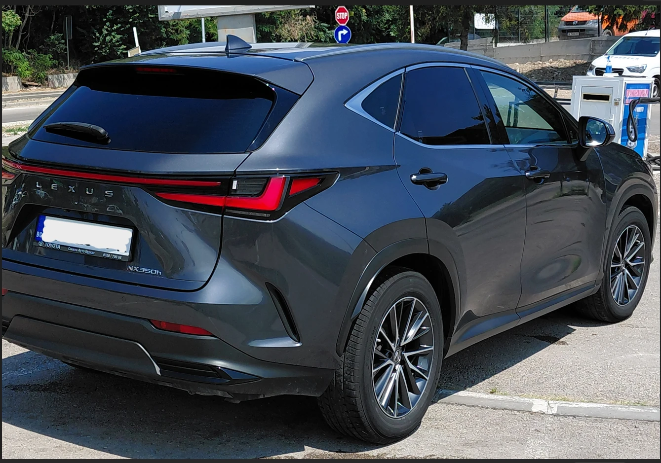 Lexus NX, снимка 3 - Автомобили и джипове - 56279401