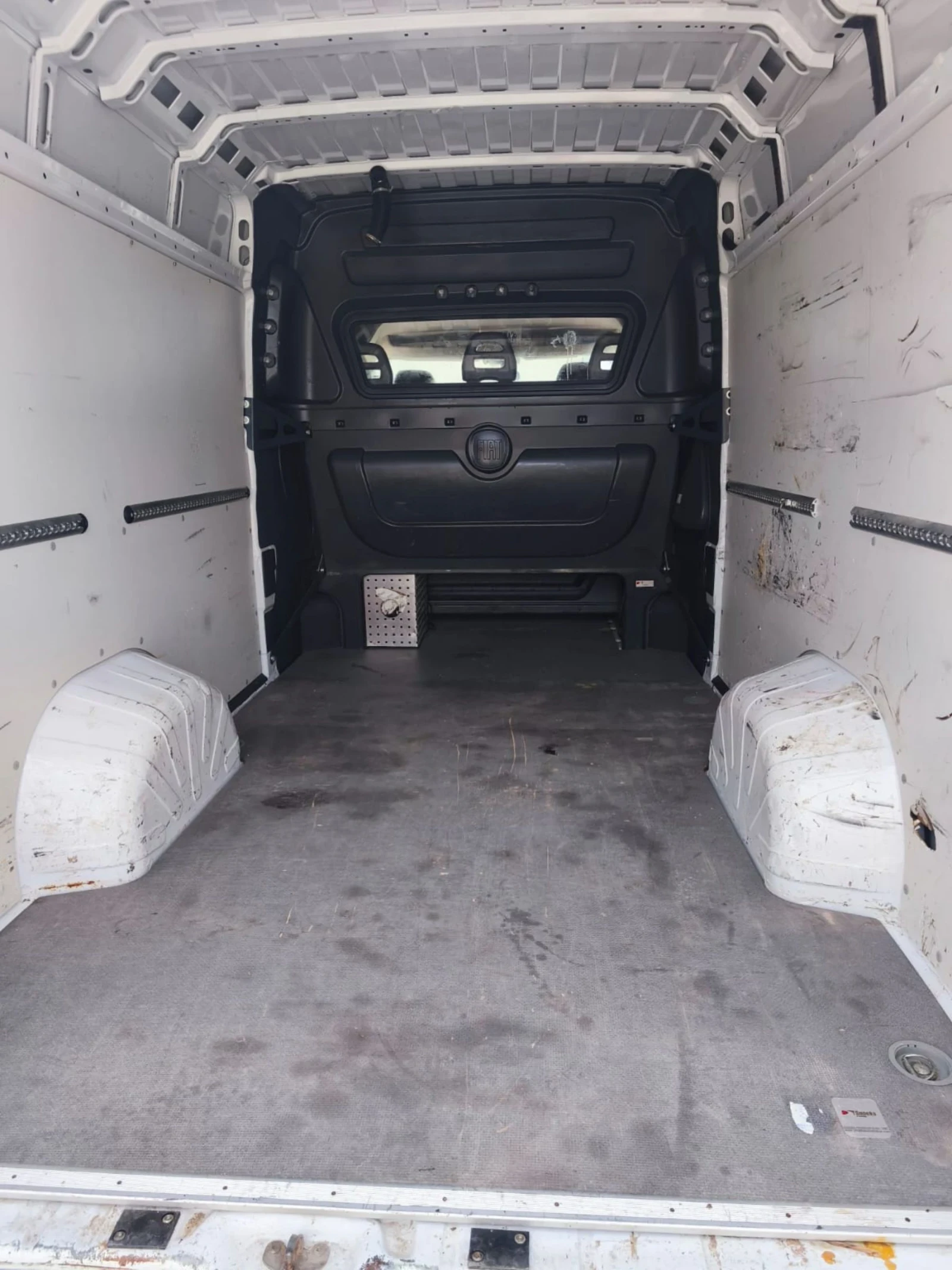 Fiat Ducato Безупречно състояние!!!!, снимка 13 - Бусове и автобуси - 54776250