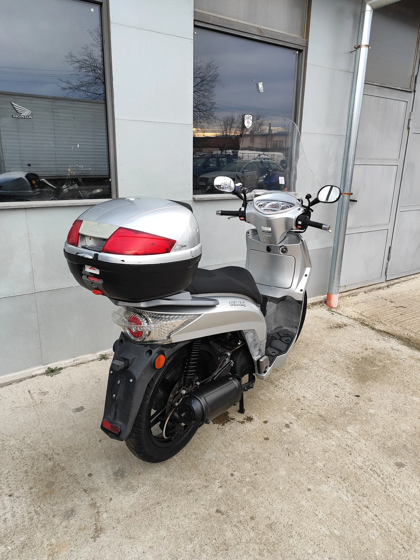 Kymco People 200 - изображение 3