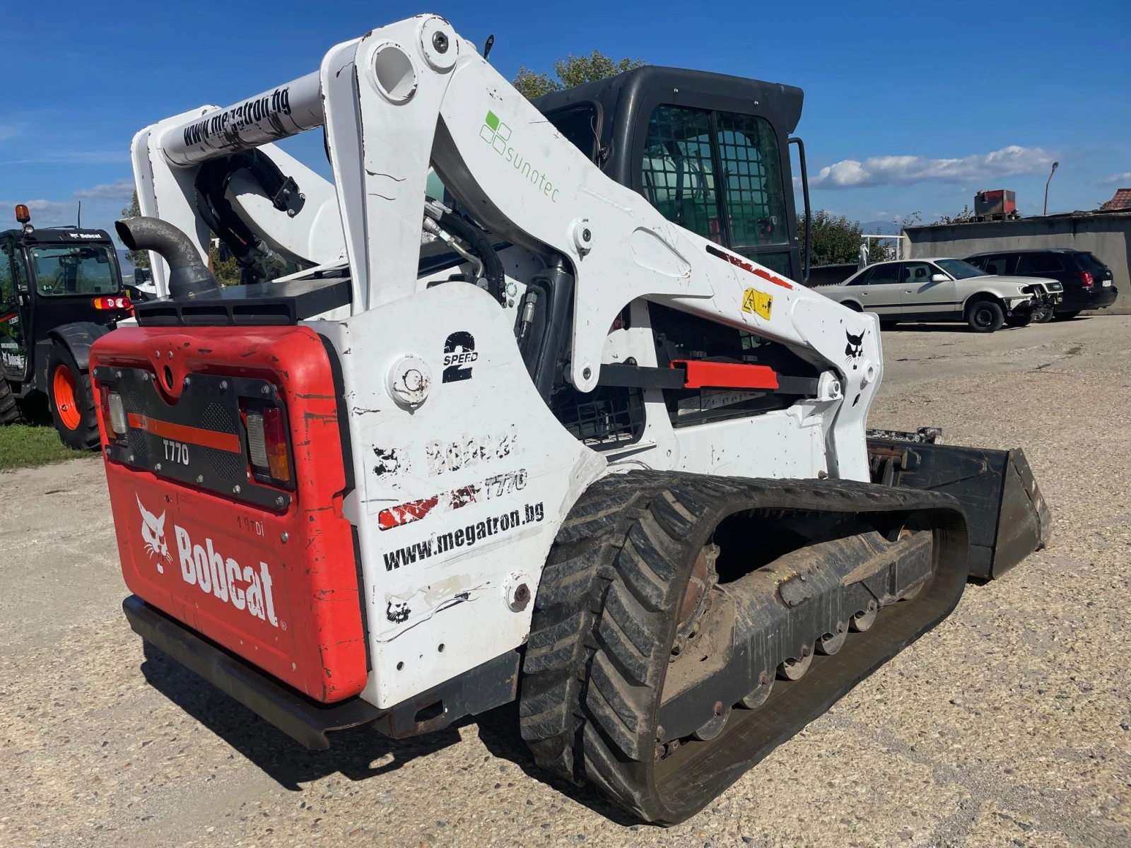 Мини челни товарачи Bobcat T770 - изображение 6