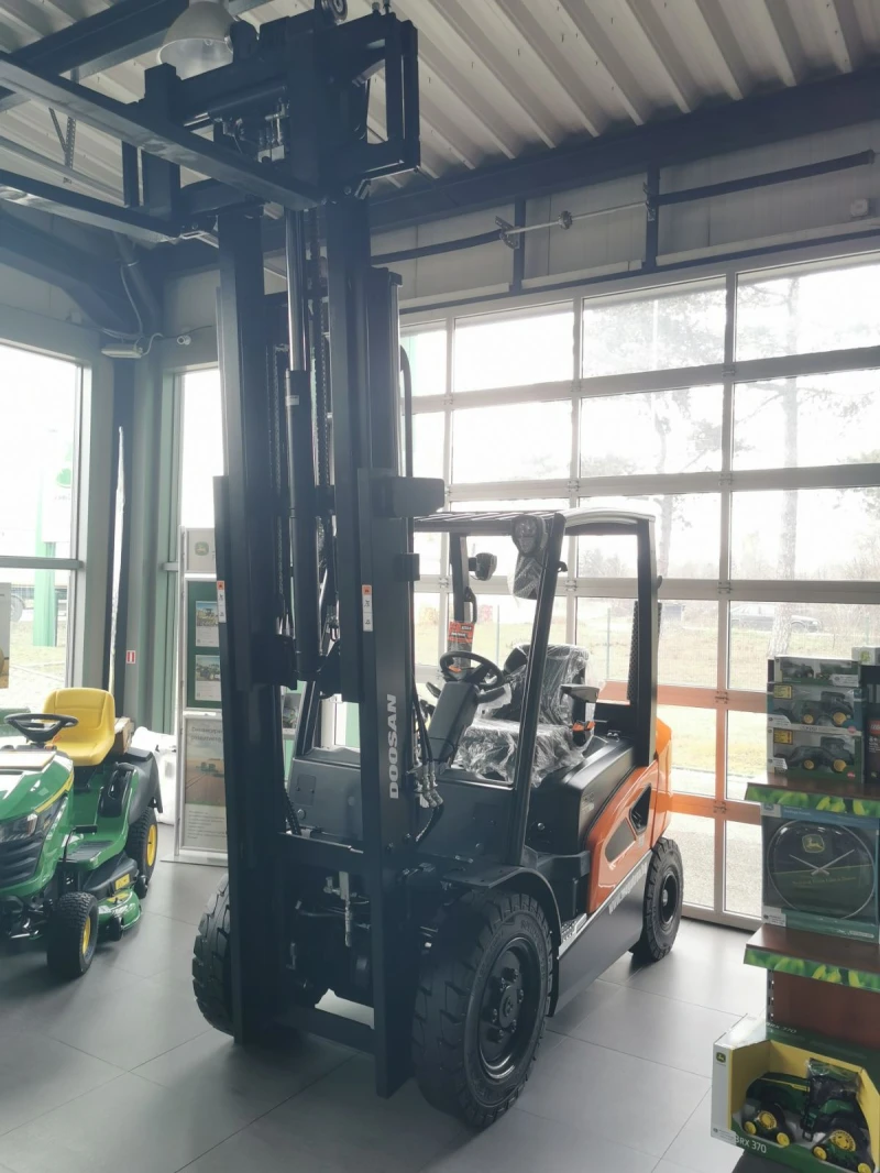 Мотокар DOOSAN D25S-9, снимка 5 - Индустриална техника - 42718778