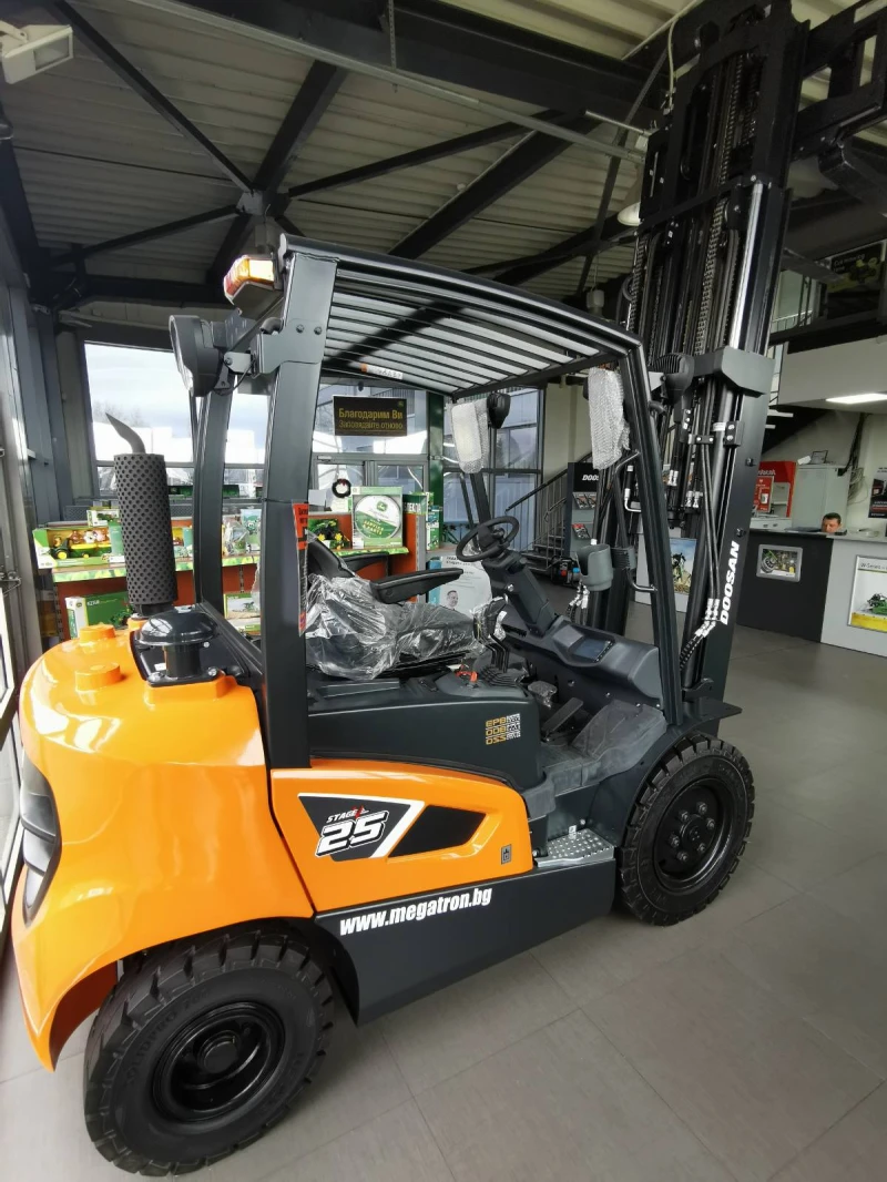 Мотокар DOOSAN D25S-9, снимка 8 - Индустриална техника - 42718778