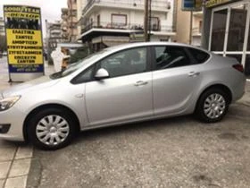 Opel Astra 1.4I  NAVI , снимка 10