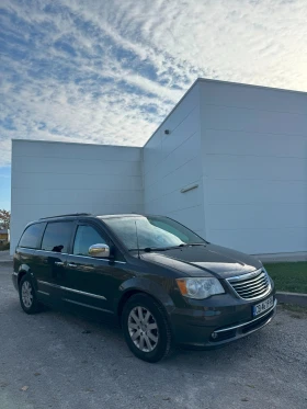 Chrysler Town and Country, снимка 4