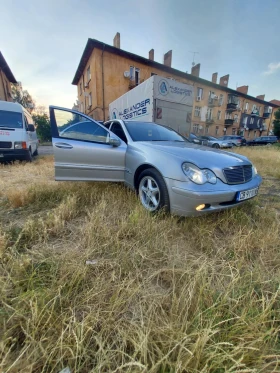  Mercedes-Benz 220
