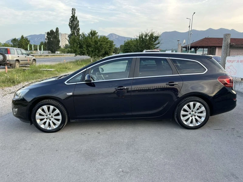 Opel Astra 1.4I 101кс EURO 5А  КЛИМАТРОНИК АВТОПИЛОТ КСЕНОН, снимка 6 - Автомобили и джипове - 43025009