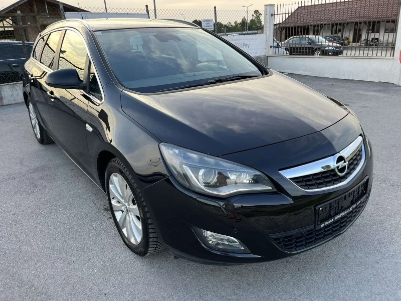 Opel Astra 1.4I 101кс EURO 5А  КЛИМАТРОНИК АВТОПИЛОТ КСЕНОН, снимка 3 - Автомобили и джипове - 43025009