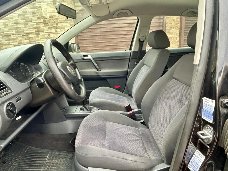 VW Polo 1.2i 154000км., снимка 7 - Автомобили и джипове - 52696147