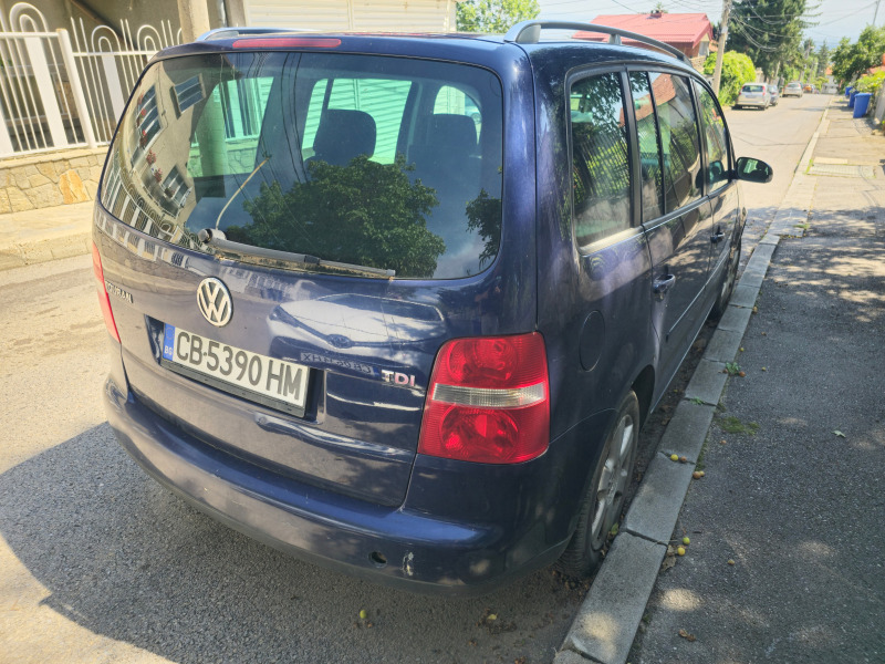 VW Touran, снимка 7 - Автомобили и джипове - 46433905