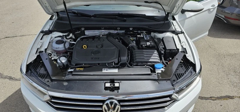 VW Passat 1.5tsi Порше Изток , снимка 8 - Автомобили и джипове - 46528993