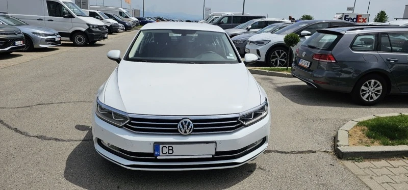 VW Passat 1.5tsi Порше Изток , снимка 3 - Автомобили и джипове - 46528993