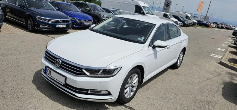 VW Passat 1.5tsi Порше Изток , снимка 2 - Автомобили и джипове - 46528993