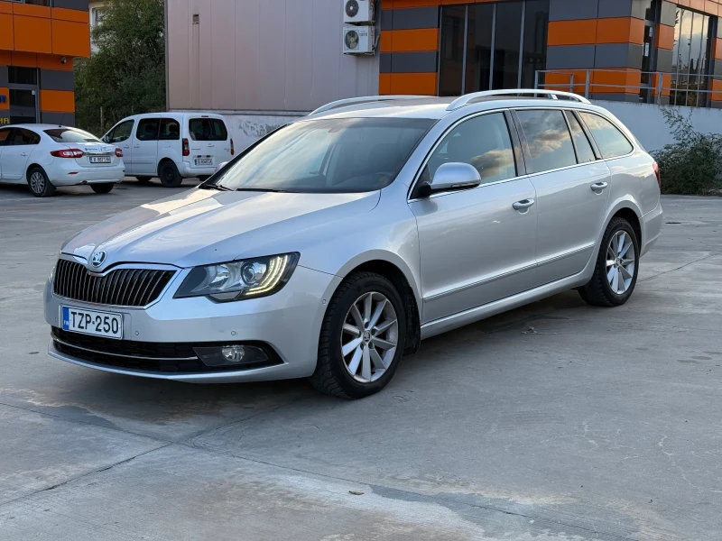 Skoda Superb 2.0TDI DSG FULL-LED, снимка 5 - Автомобили и джипове - 47731053