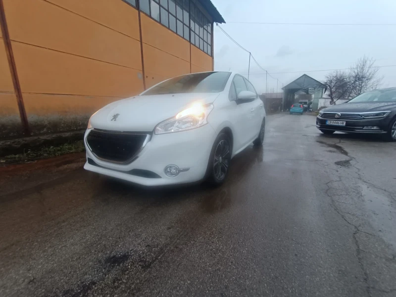 Peugeot 208, снимка 3 - Автомобили и джипове - 48347531