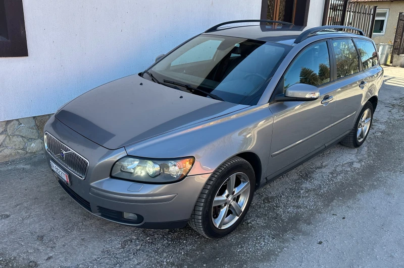 Volvo V50 D5, снимка 1 - Автомобили и джипове - 49424152