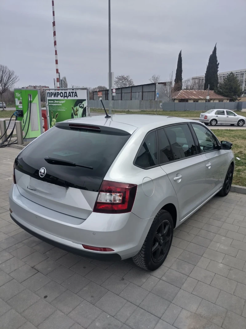 Skoda Rapid, снимка 4 - Автомобили и джипове - 49530874