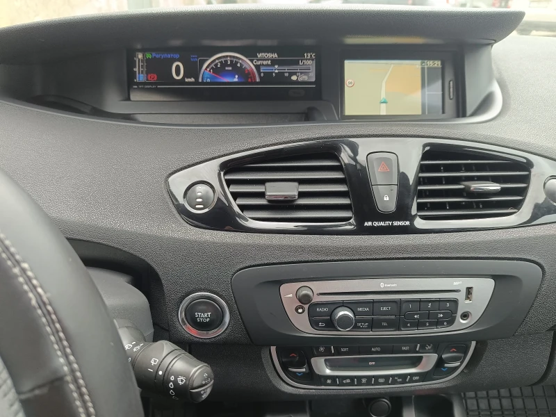 Renault Scenic 1.5DCI 110кс, снимка 13 - Автомобили и джипове - 52674066