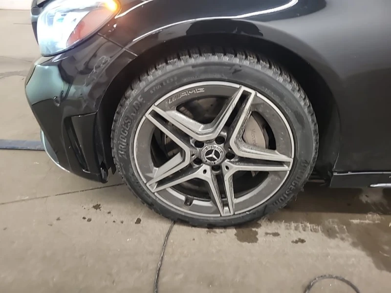 Mercedes-Benz C 300 * CARFAX * БЕЗ ПЪРВОНАЧАЛНА ВНОСКА, снимка 15 - Автомобили и джипове - 52778644