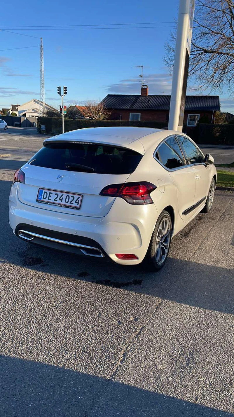 Citroen DS4, снимка 2 - Автомобили и джипове - 52870138