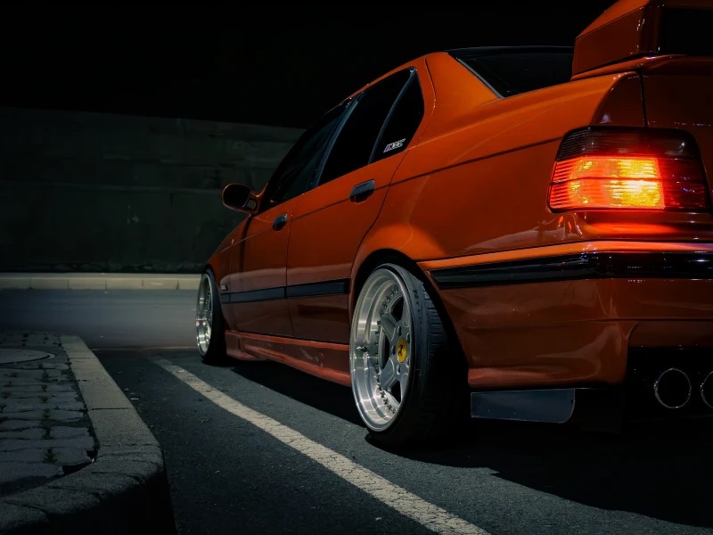 BMW 318, снимка 5 - Автомобили и джипове - 53274599