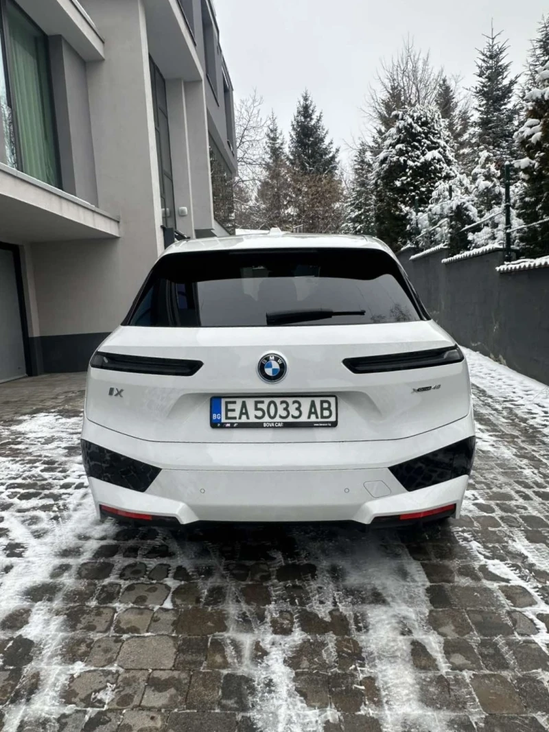 BMW iX, снимка 5 - Автомобили и джипове - 53341721