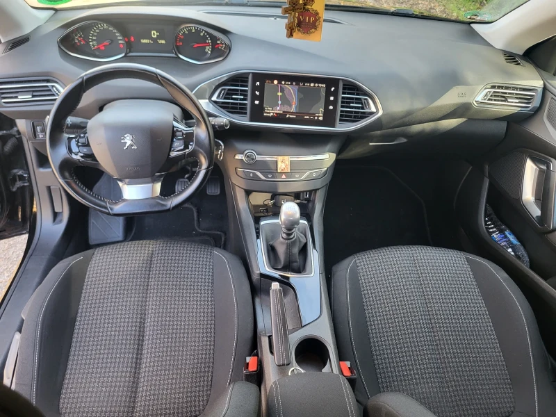 Peugeot 308 1.5HDI-2019г, снимка 8 - Автомобили и джипове - 53470175