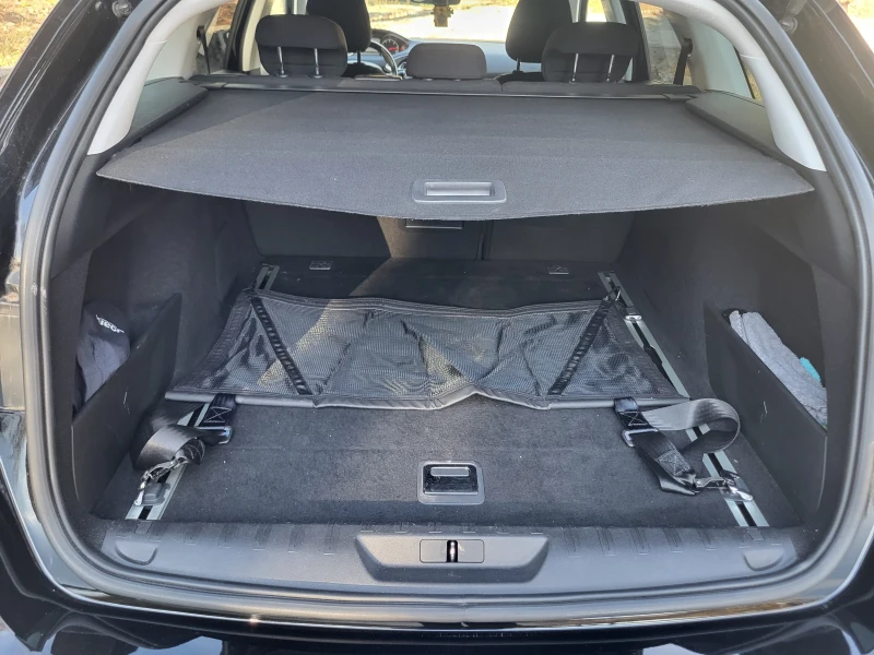 Peugeot 308 1.5HDI-2019г, снимка 11 - Автомобили и джипове - 53470175