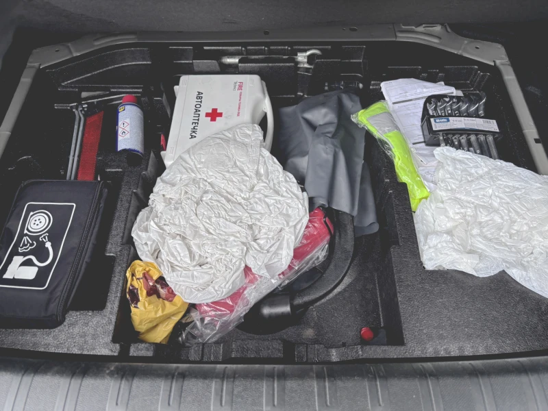 Peugeot 308, снимка 8 - Автомобили и джипове - 53514349