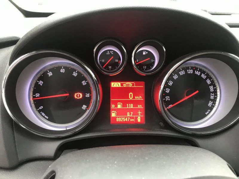 Opel Astra 1.4I  NAVI , снимка 14 - Автомобили и джипове - 53829253