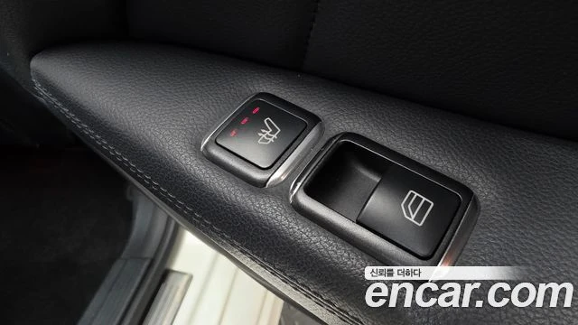 Mercedes-Benz CLS 350, снимка 16 - Автомобили и джипове - 56077664