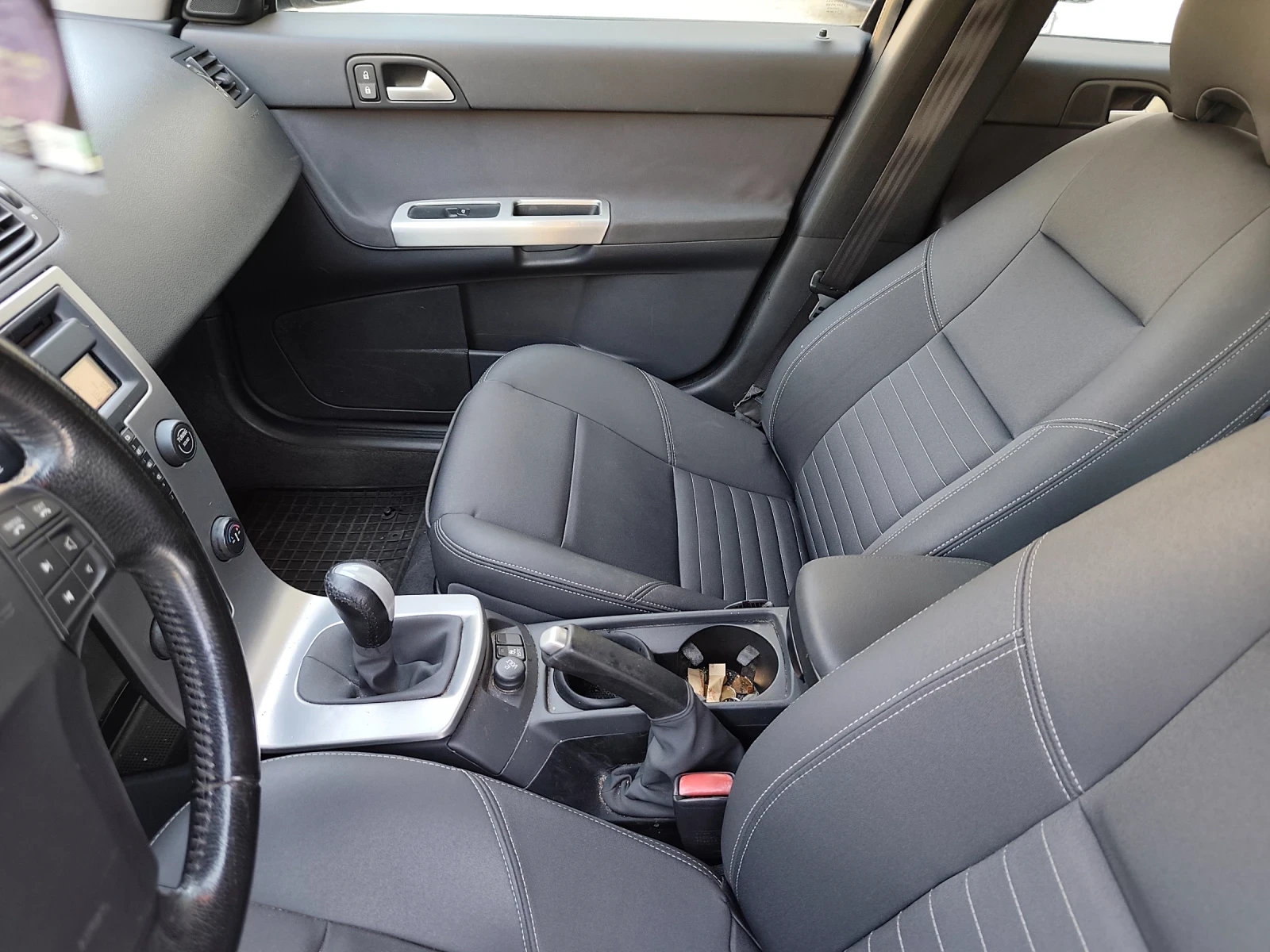 Volvo V50 2.0D * КЛИМАТРОНИК* !ТОП!, снимка 12 - Автомобили и джипове - 53870459