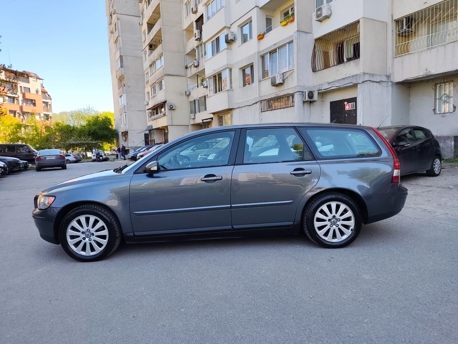 Volvo V50 2.0D * КЛИМАТРОНИК* !ТОП!, снимка 2 - Автомобили и джипове - 53870459