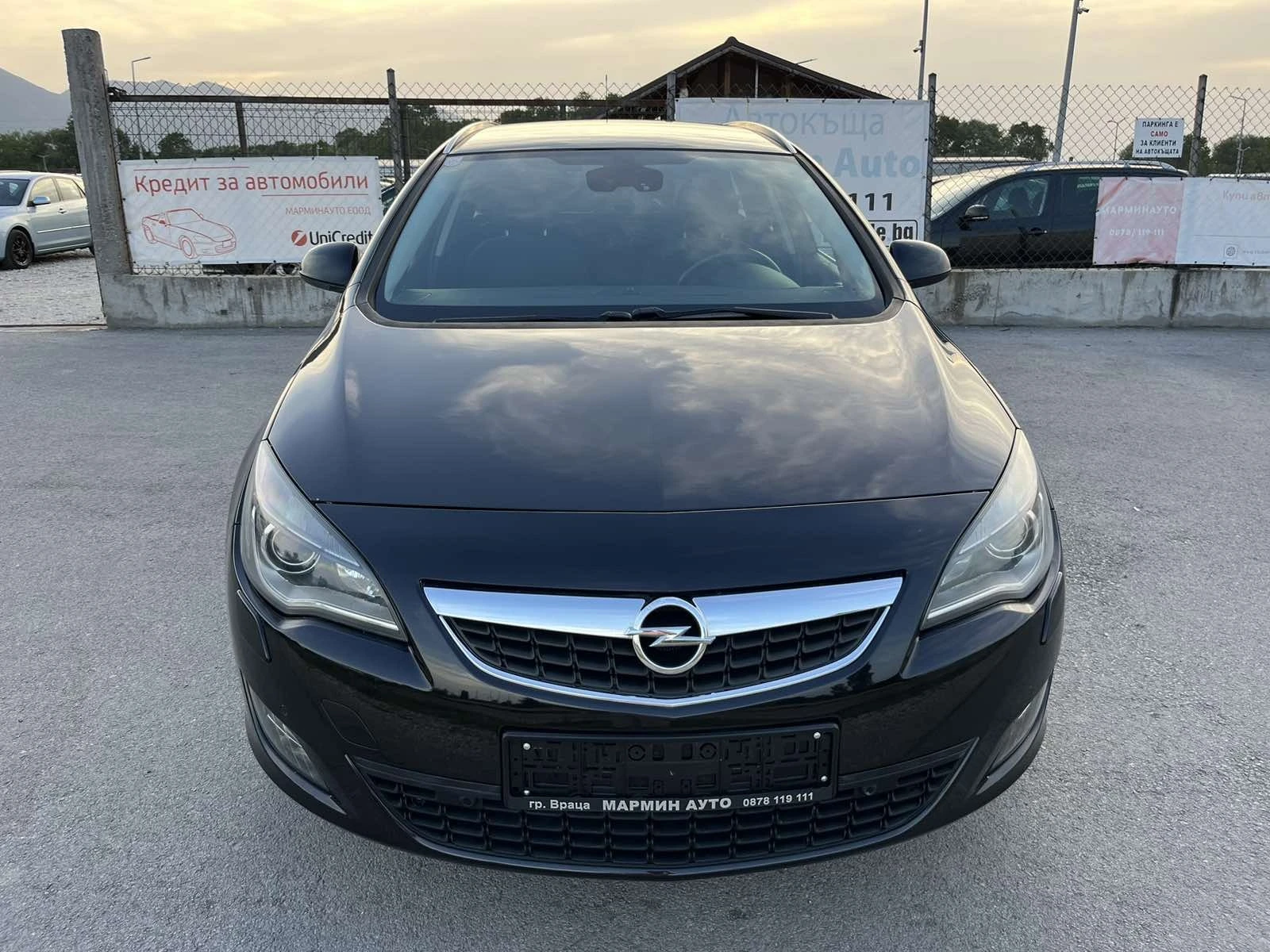 Opel Astra 1.4I 101кс EURO 5А  КЛИМАТРОНИК АВТОПИЛОТ КСЕНОН - изображение 2