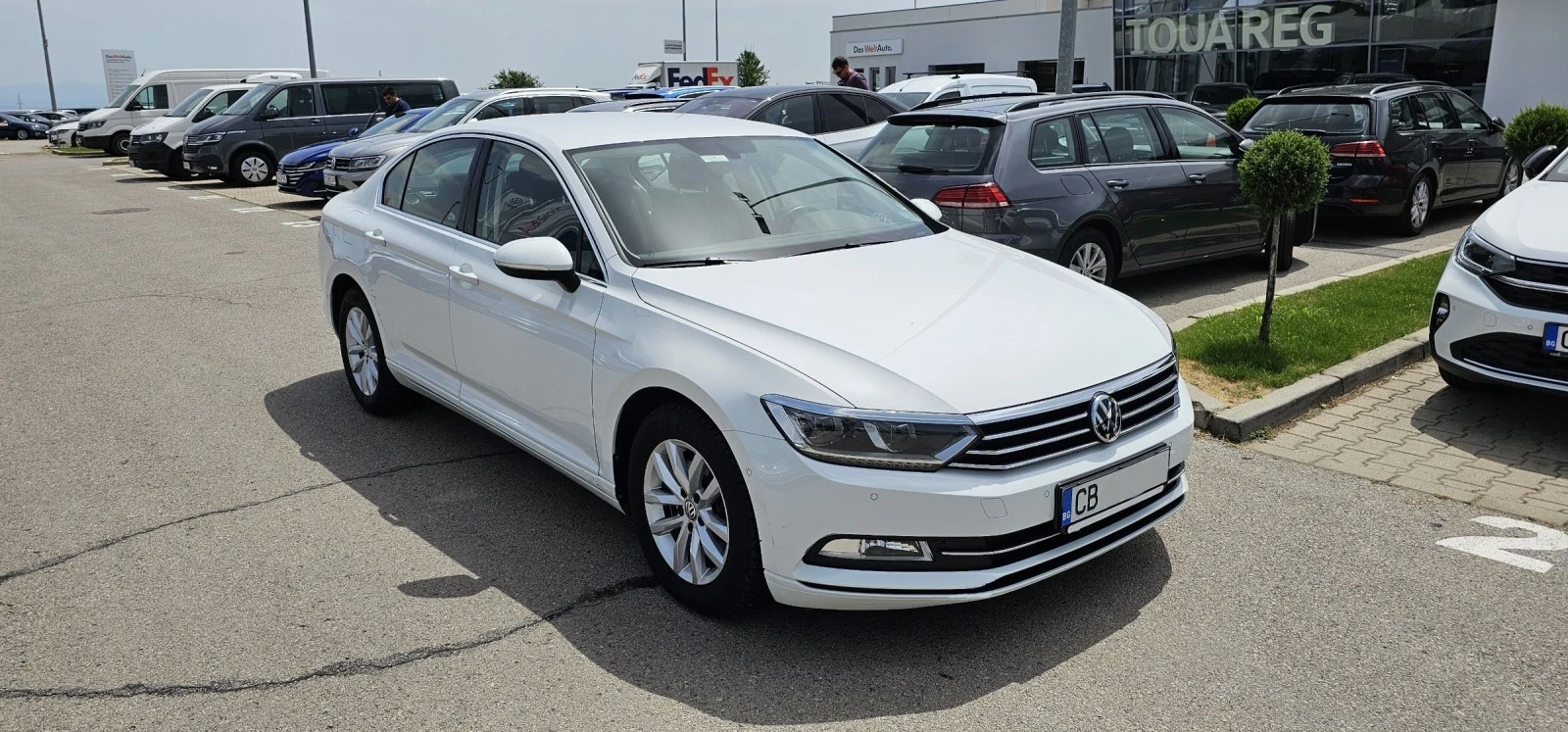 VW Passat 1.5tsi Порше Изток  - изображение 4