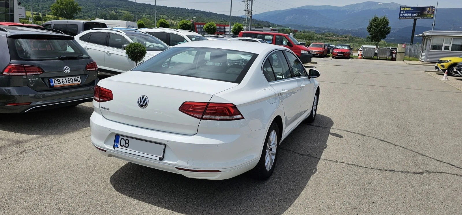 VW Passat 1.5tsi Порше Изток  - изображение 5