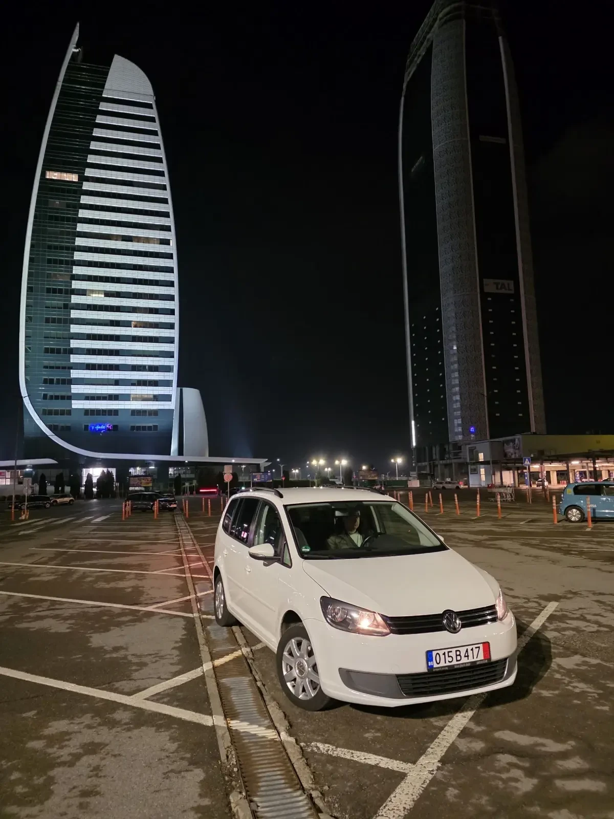 VW Touran 1.4TSI EcoFuel NAVI - изображение 2
