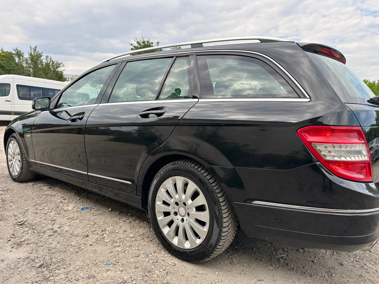 Mercedes-Benz C 220  - изображение 3